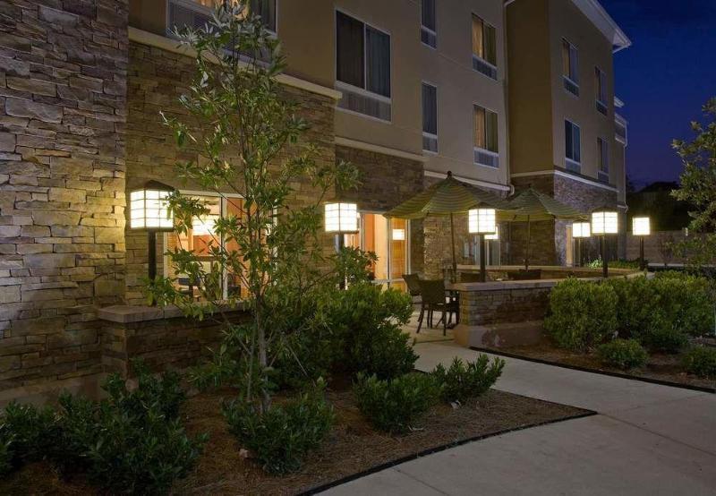 Fairfield Inn And Suites By Marriott Montgomery Eastchase Exterior foto
